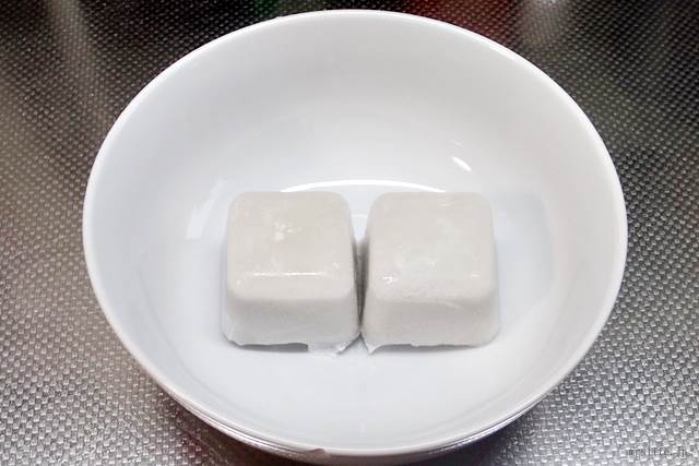 凍らせたココナッツミルク