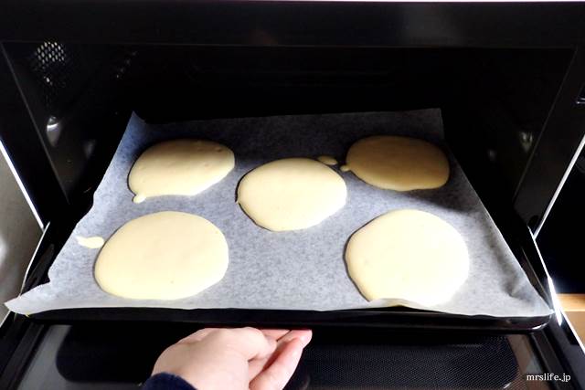 オーブンで焼く様子